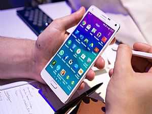     Galaxy Note 5       iPhone 6S Plus