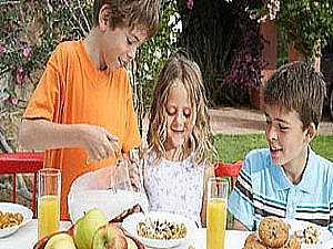 العادات الغذائية السليمة لعلاج النحافة عند الأطفال