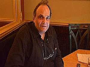 عمر عفيفي: إعلان تأجيل العام الدراسي قريبًا