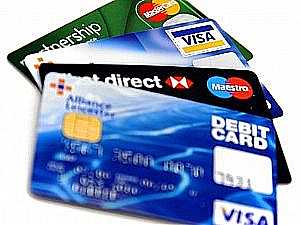 facebook تعلن عن ميزة جديدة باسم Debit Card لارسال الأموال عبر التطبيق