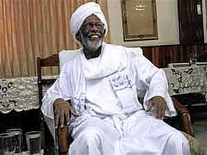 السودان يفرج عن الزعيم المعارض حسن الترابي