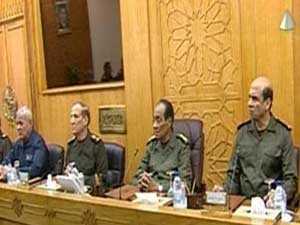 المجلس العسكري: أخطر ما يهدد مصر هو اهتزاز ثقة الشعب في جيشه