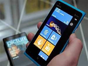 Nokia Lumia 900    450$