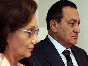 محلي مطروح يقرر رفع اسمي مبارك وقرينته من على المنشآت العامة