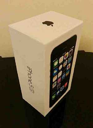  : brand new unlocked apple iPhone 5s 32gb gold version -  Cuando Cubango 