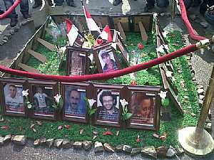 نصب تذكارى لشهداء ثورة 25 يناير بميدان التحرير