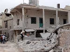 مقتل 28 سوريًا في غارات جوية على إدلب