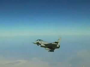 عاجل| طائرات "عاصفة الحزم" تقصف مواقع للحوثيين في "مأرب" و"تعز"