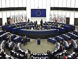 الاتحاد الأوروبي يمدد عقوباته على إيران بسبب انتهاكات حقوق الإنسان