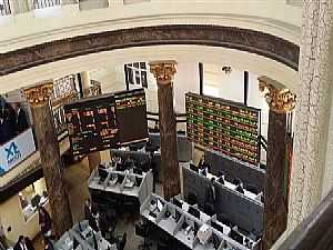 "البورصة المصرية" تخسر 1,3 مليار جنيه في مستهل تعاملات الأسبوع