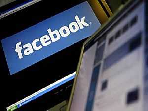 الحكم بحبس شخصين اخترقا حساب فيسبوك لسيدة في قطر!