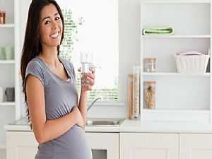 4 خطوات للتخفيف من متاعب أشهر الحمل الأولى