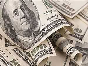 الدولار يستقر بالبنوك أمام الجنيه.. وطرح 19.3 مليار دولار منذ نهاية 2012
