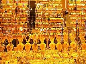 الذهب يتراجع 7 جنيهات للجرام