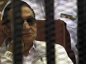 محدّث- تأجيل الحكم على مبارك في قضية "القرن" إلى 29 نوفمبر لحين انتهاء كتابة الحيثيات