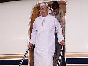 الرئيس اليمني يصل مصر لحضور القمة العربية