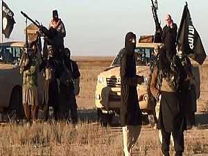 المرصد السوري: تنظيم داعش الإرهابي يخفض رواتب مقاتليه إلى النصف