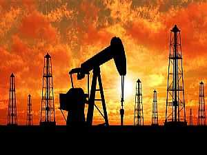 النفط يهبط 3% وسط إعادة تقييم لأثر حريق كندا