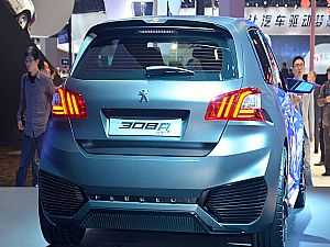قدمت شركة بيجو طرازها الجديد 308R هايبرد في معرض شنغهاي الدولي للسيارات.