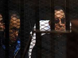 تأجيل محاكمة مبارك في "قتل المتظاهرين" إلى 3 نوفمبر