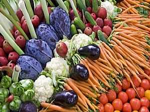 تباين أسعار الخضراوات واستقرار الفاكهة بسوق العبور اليوم