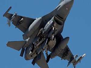تحطم طائرة حربية ليبية بعد ضربها مواقع لـ"داعش" شرق البلاد.. ونجاة قائدها