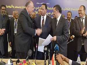 لإنهاء الخلافات حول سد النهضة.. مصر والسودان وإثيوبيا يوقعون وثيقة الخرطوم