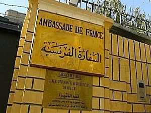 سفارة فرنسا تشكر مصر على إضاءة الأهرامات تضامنا مع ضحايا هجمات باريس