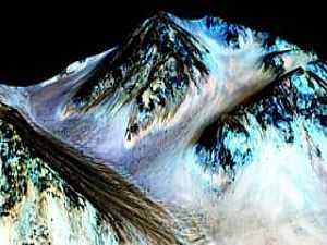 وكالة ناسا حصلت على "أقوى أدلة على وجود مياه" على سطح المريخ