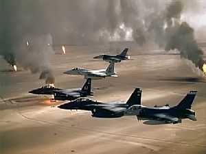 طائرات التحالف تقصف قاعدة «الديلمي» في صنعاء ومعسكر «المنار» بالحديدة