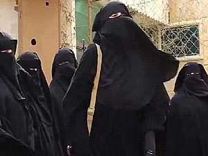 غراميات داعش" اسلوب تجنيد النساء عبر مواقع التواصل