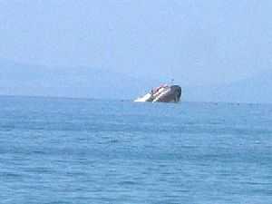 غرق سفينة سياحية كندية تحمل 27 شخصا