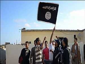 "داعش" يجبر مصريين فى ليبيا على رفع أعلام التنظيم