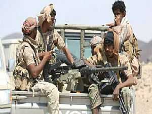 مقتل 14 جنديا مواليا لهادي في "هجوم لمسلحي القاعدة" جنوبي اليمن