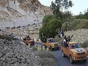 مقتل وإصابة 15 في اشتباكات بين كتيبة "أبوسليم" وداعش شرق ليبيا