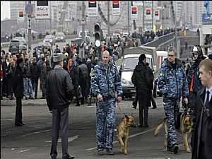 مقتل وإصابة 16 شرطيًا روسيًا خلال اشتباكات مع مسلحين