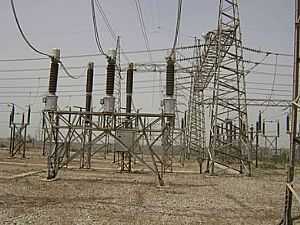وزير الكهرباء: إعادة توصيل الكهرباء لبعض المناطق.. وتحقيق ‏للوقوف على أسباب العطل