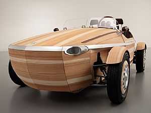 “تويوتا” تعرض سيارتها سيتسونا الكهربية المصنعة بالكامل من الأخشاب بإيطاليا Toyota