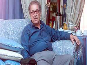 وفاة الكاتب الكبير أنيس منصور عن عمر يناهز87 عاما
