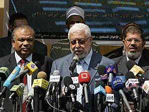 "إخوان مصر" يرفضون قرار المجلس العسكري إصدار إعلان دستوري جديد