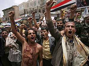 المعارضة اليمنية توقع على المبادرة الخليجية وتوقعات بتوقيع صالح اليوم