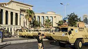 الجيش يقوم بتأمين المحكمة الدستورية