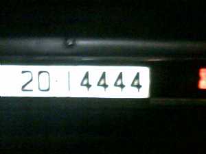 سيارة اوبل كاديت موديل 1977 مع رقم مميز 14444-20 السعر قابل للتفاوض