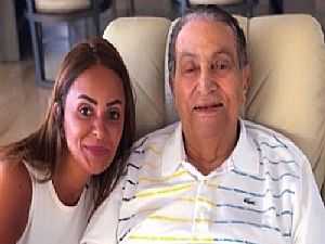 صاحبة «صورة مبارك» تكشف كواليس سرقتها من هاتفها