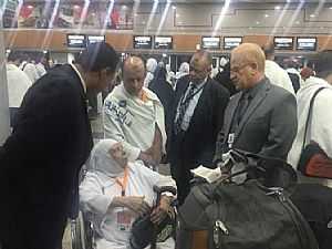 رئيس «المصرية لخدمات الطيران» يتفقد صالة سفر الحجاج بمطار القاهرة