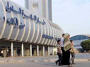 سفارة قطر تحجز الخدمة المميزة بمطار القاهرة لمغادرة سفيرها