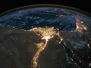 رائد فضاء روسي يلتقط صورة "غامضة" لمصر