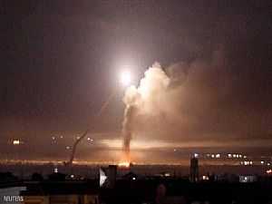 لقطات جديدة لتصدي سوريا لـ«صواريخ معادية» قرب دمشق.. وإسرائيل تتأهب