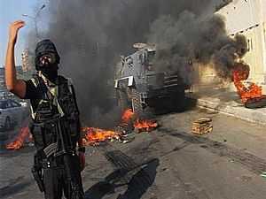 مقتل 3 جنود وإصابة 4 آخرين في انفجار مدرعة بوسط سيناء