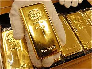 الذهب يتراجع الى أقل من 1650 دولارا مع انحسار مكاسب اليورو